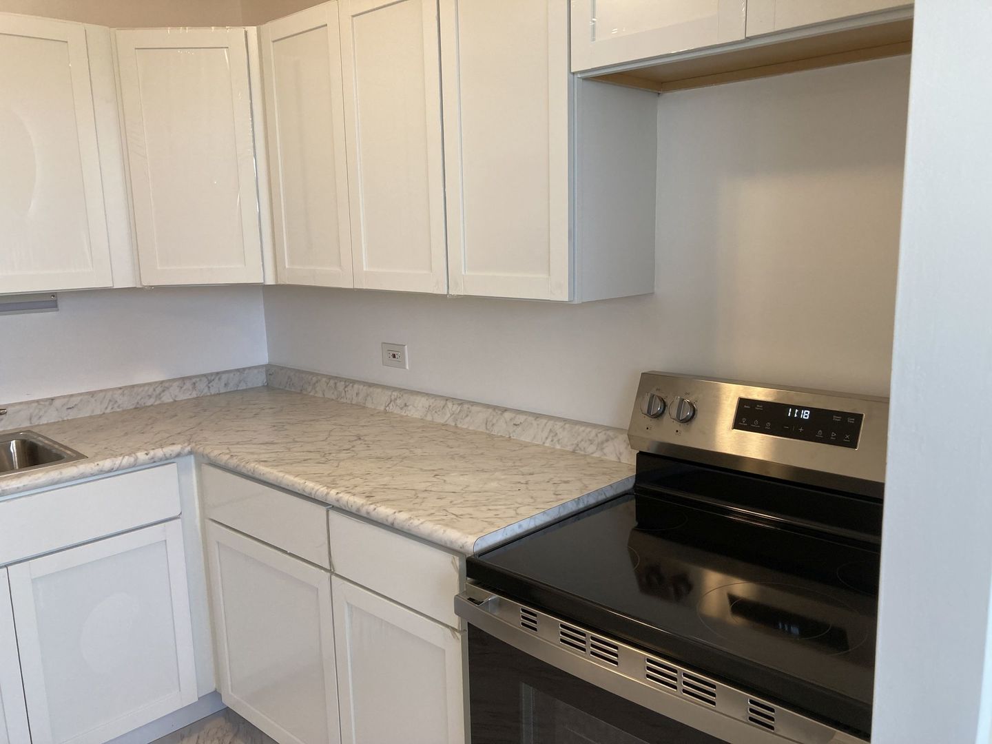 3550 N Lake Shore Drive Unit: 1128