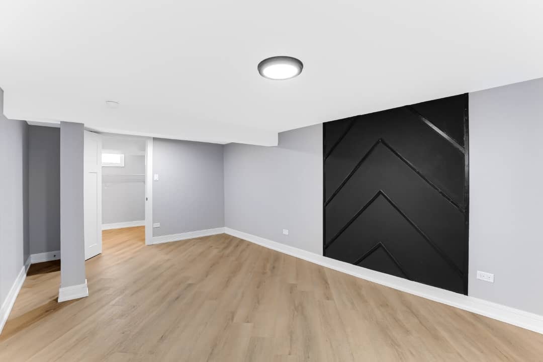 15107 WINCHESTER Avenue