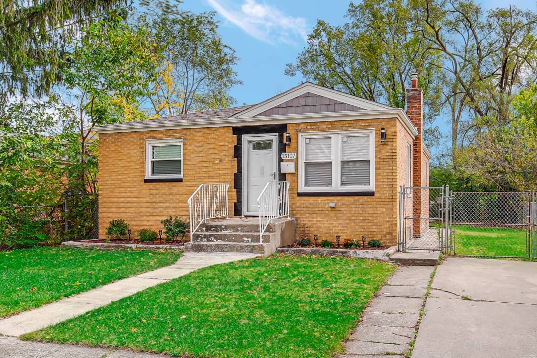 15107 WINCHESTER Avenue