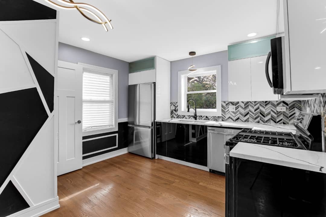 15107 WINCHESTER Avenue