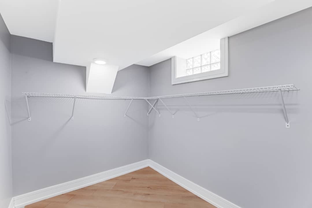 15107 WINCHESTER Avenue