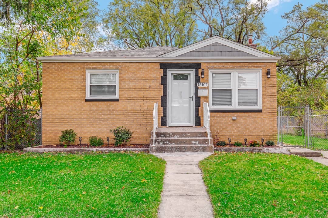 15107 WINCHESTER Avenue