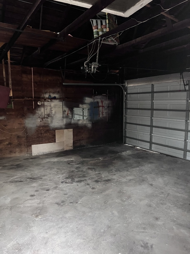 11935 S Stewart Avenue