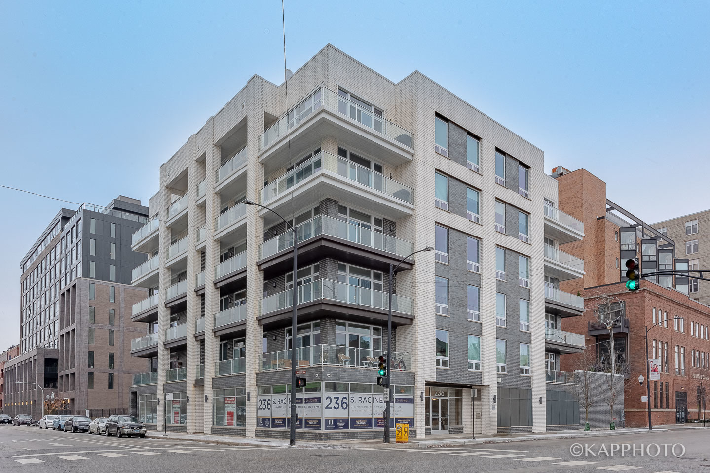 236 S Racine Avenue Unit: 401