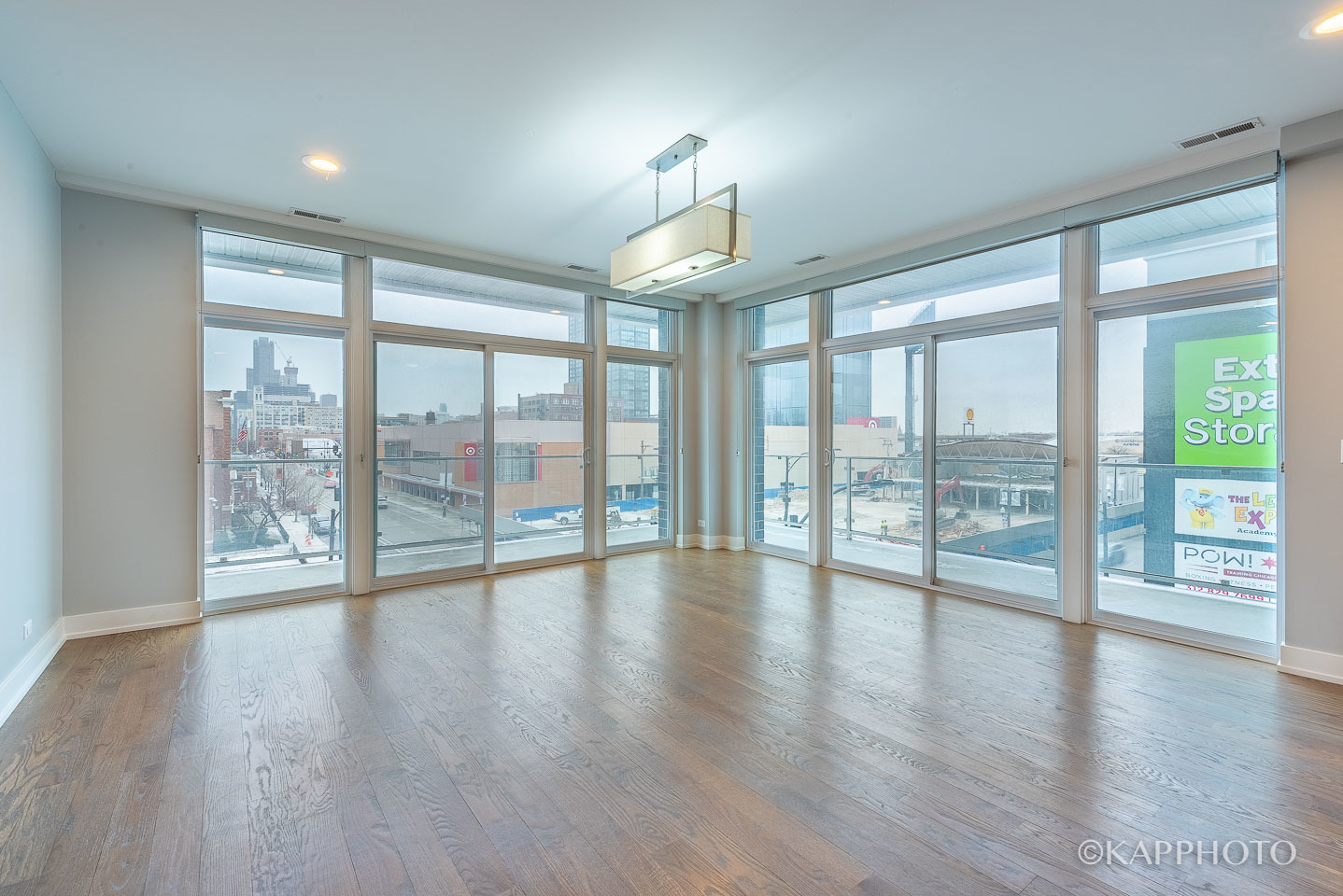 236 S Racine Avenue Unit: 401