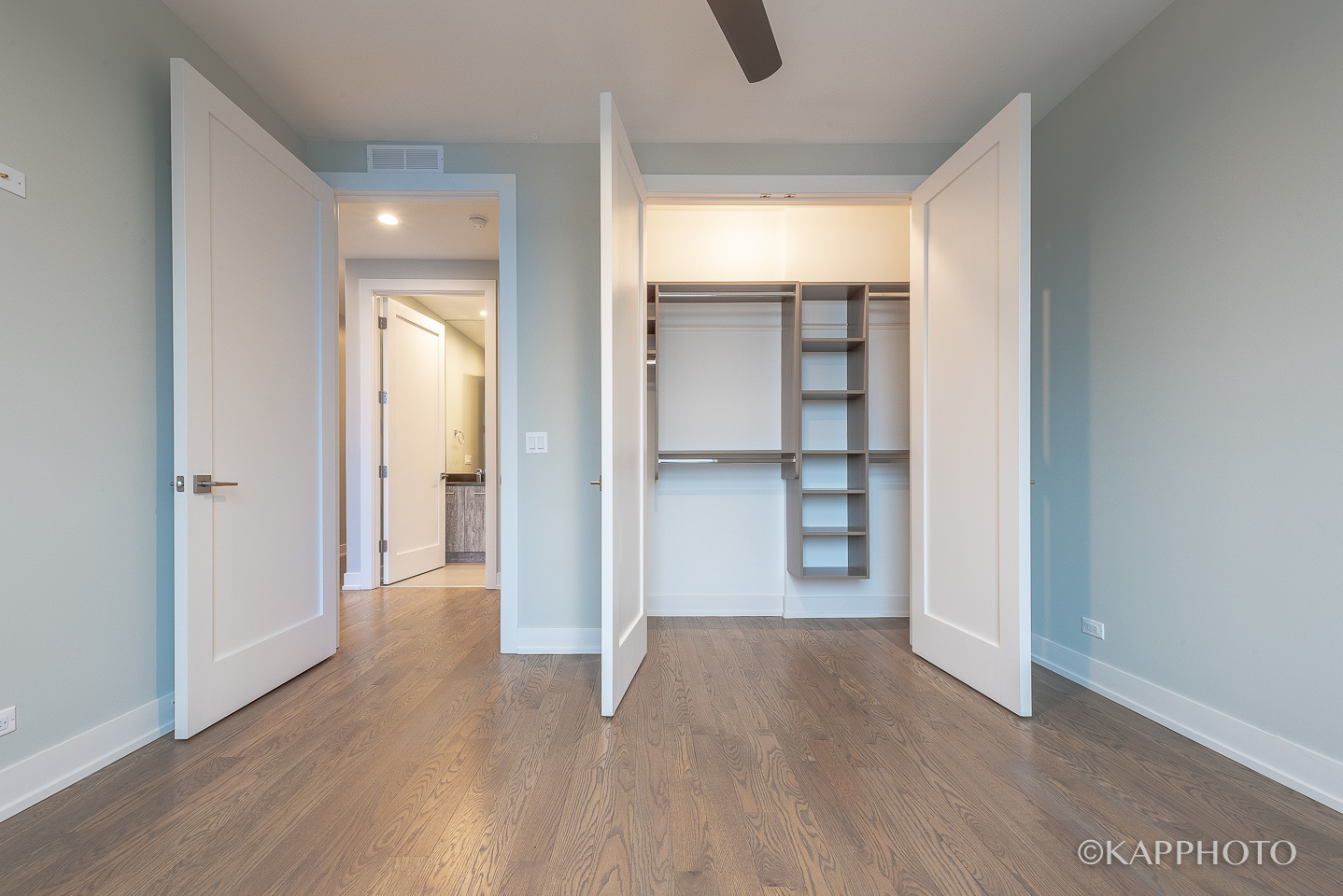 236 S Racine Avenue Unit: 401