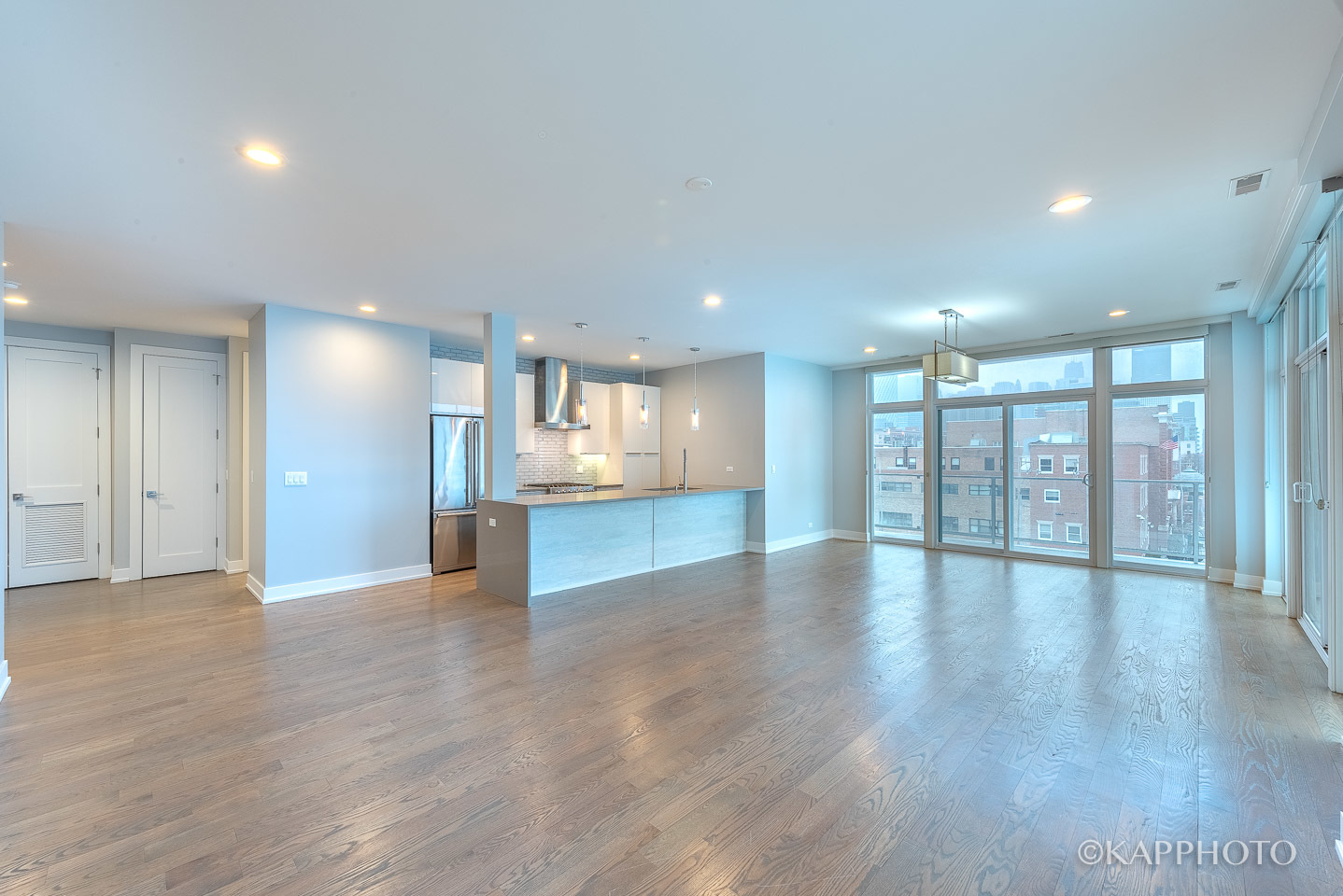236 S Racine Avenue Unit: 401