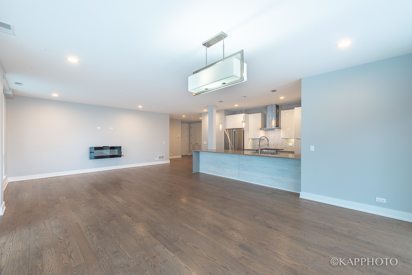 236 S Racine Avenue Unit: 401