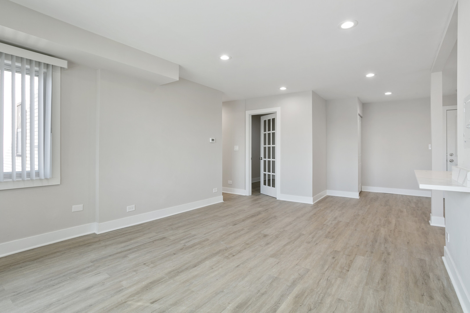 2333 W Lunt Avenue Unit: 202