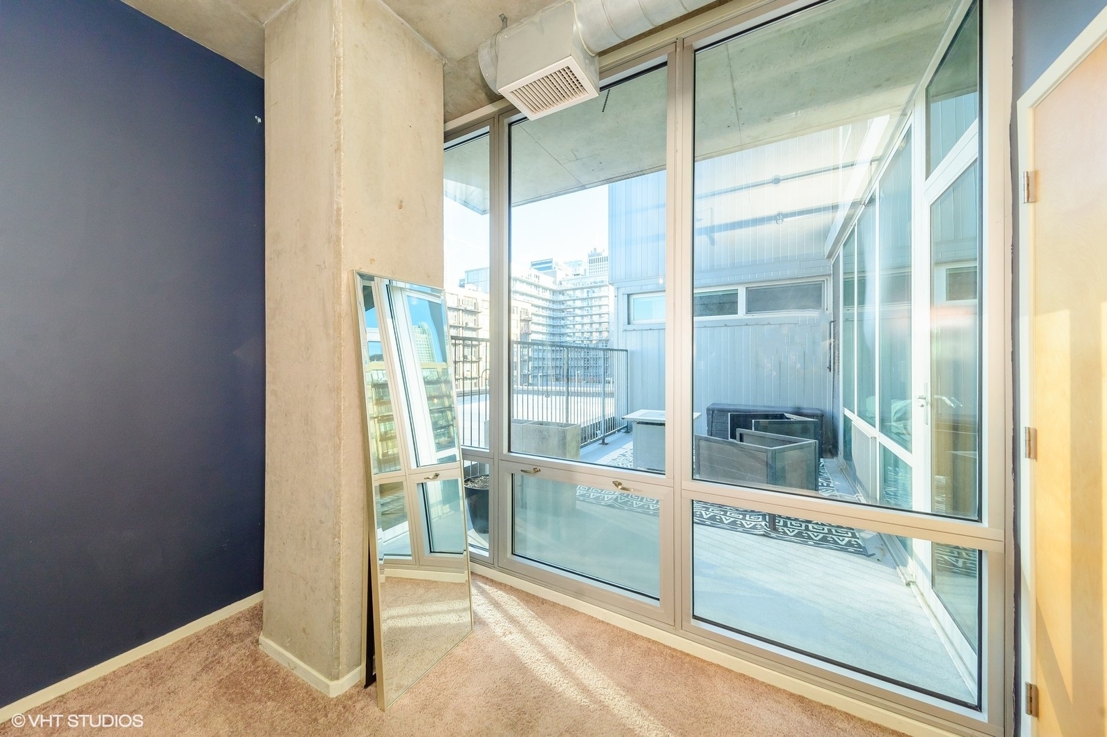 700 W VAN BUREN Street Unit: 610