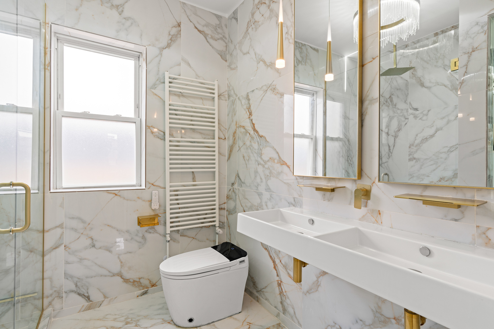 5428 W Berteau Avenue Unit: 2