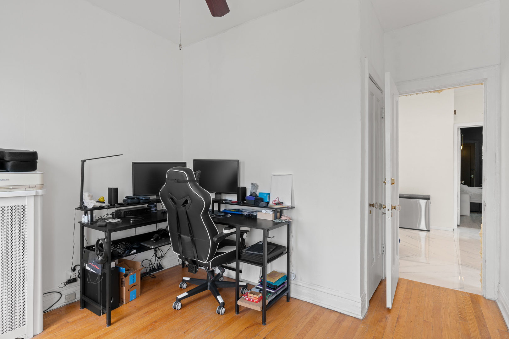 5428 W Berteau Avenue Unit: 2