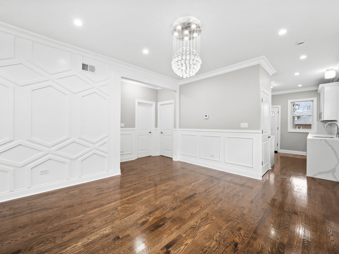 11251 S Parnell Avenue