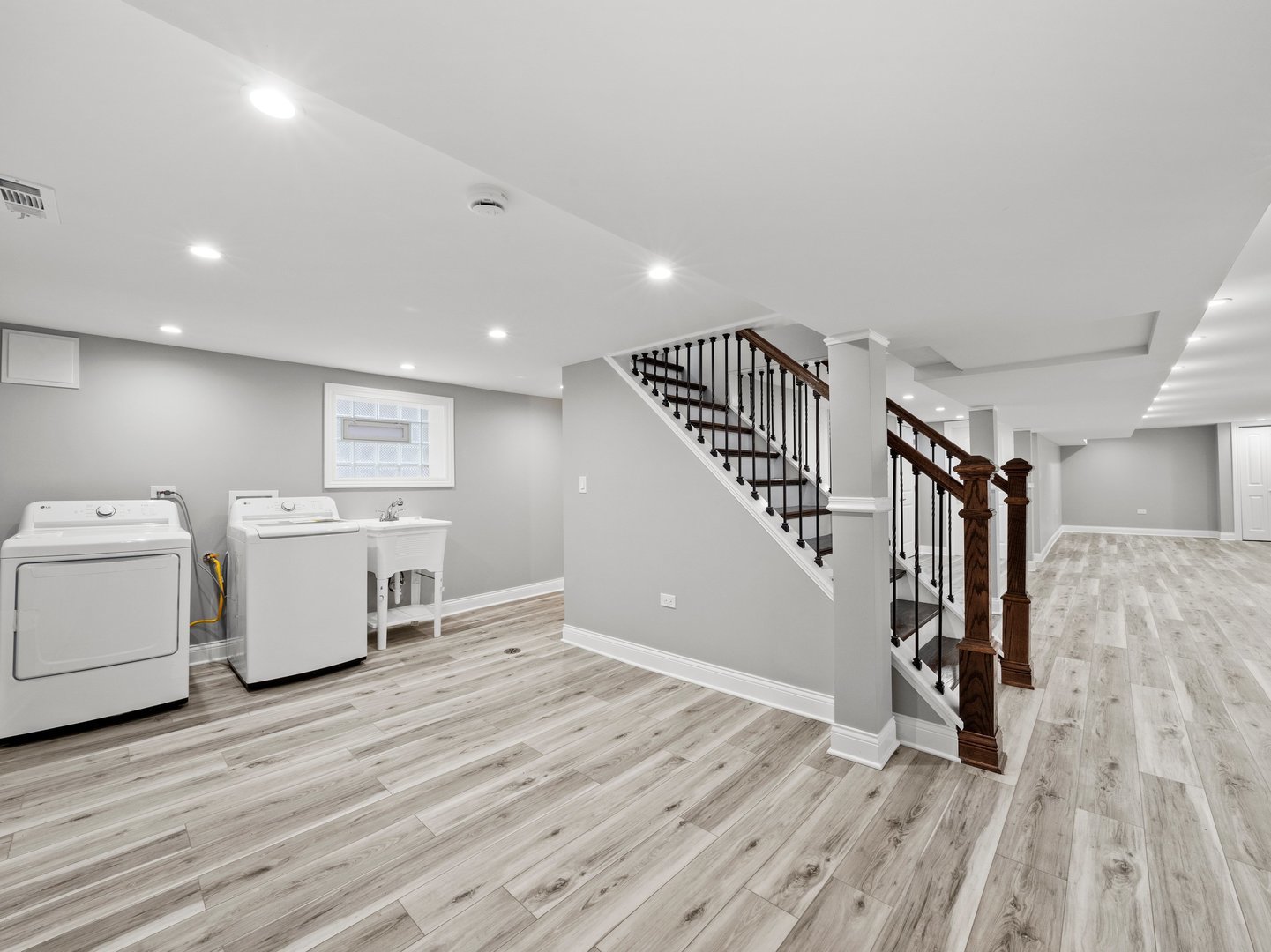 11251 S Parnell Avenue