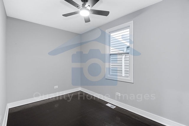 8242 S Saginaw Avenue