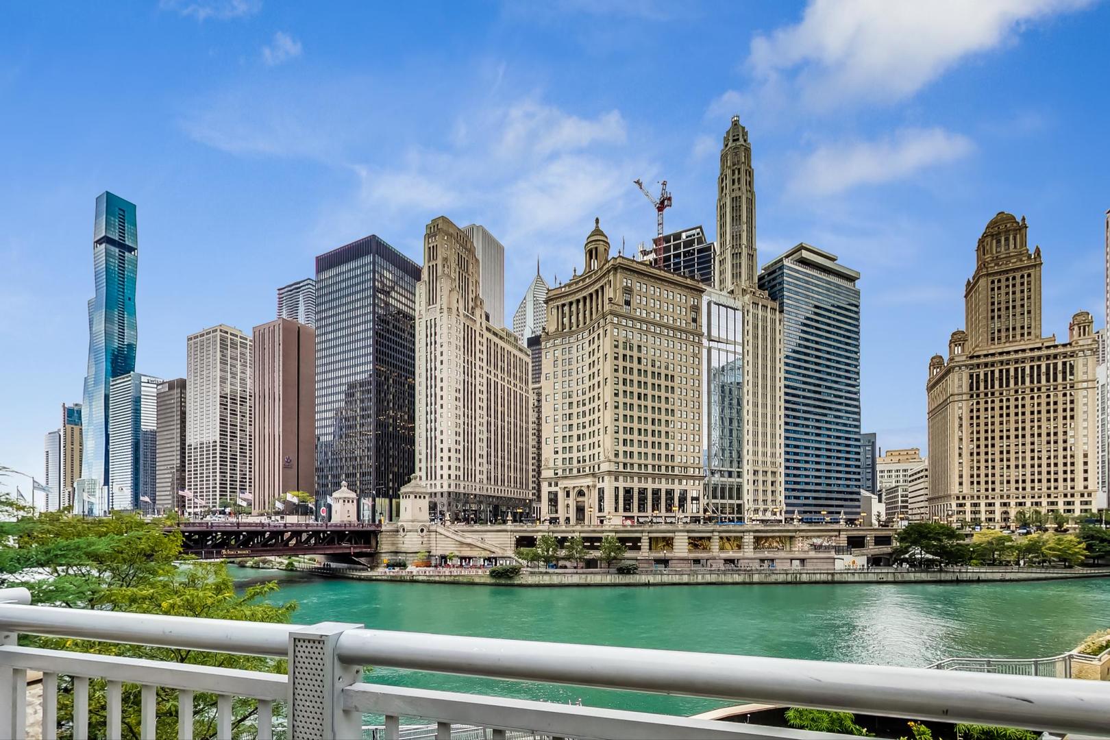 405 N Wabash Avenue Unit: 4201