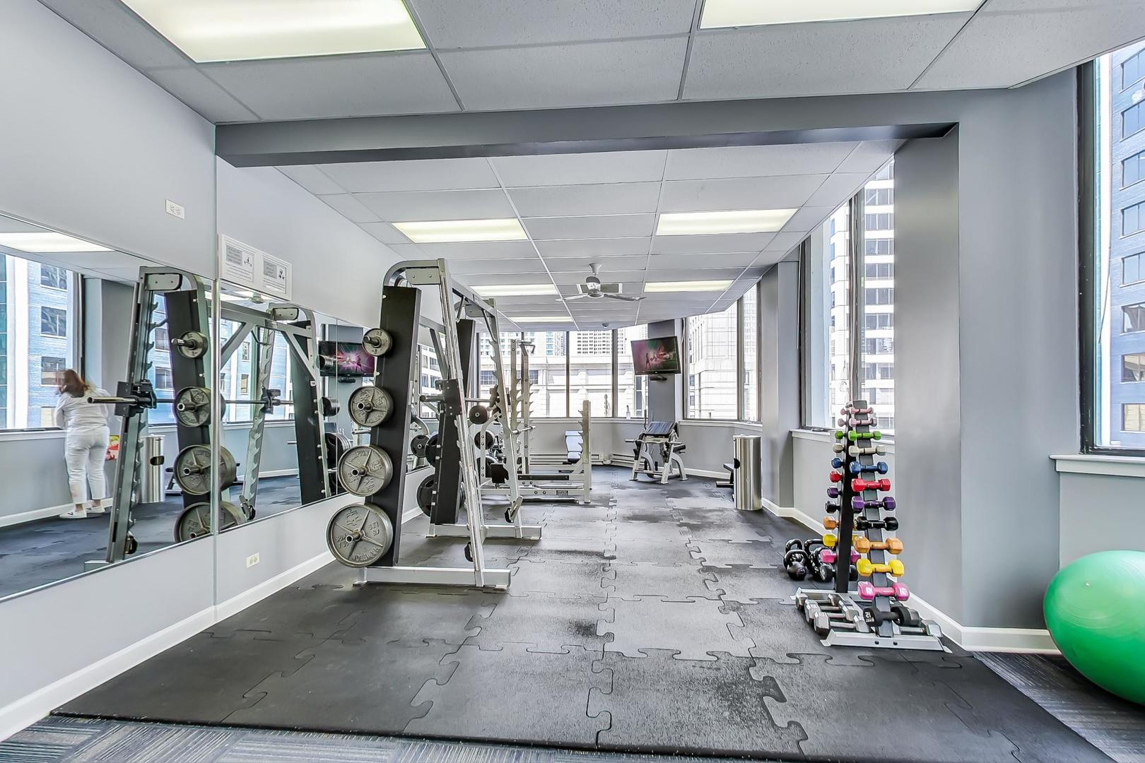 405 N Wabash Avenue Unit: 4201