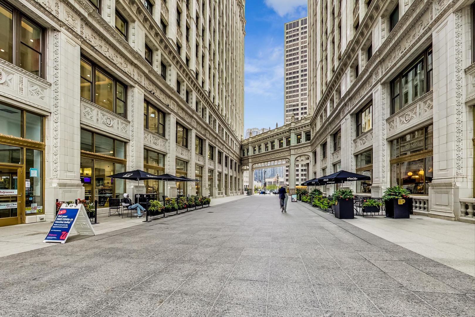 405 N Wabash Avenue Unit: 4201