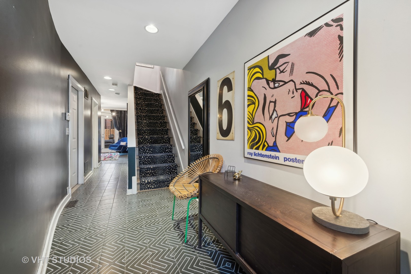 3949 N Paulina Street