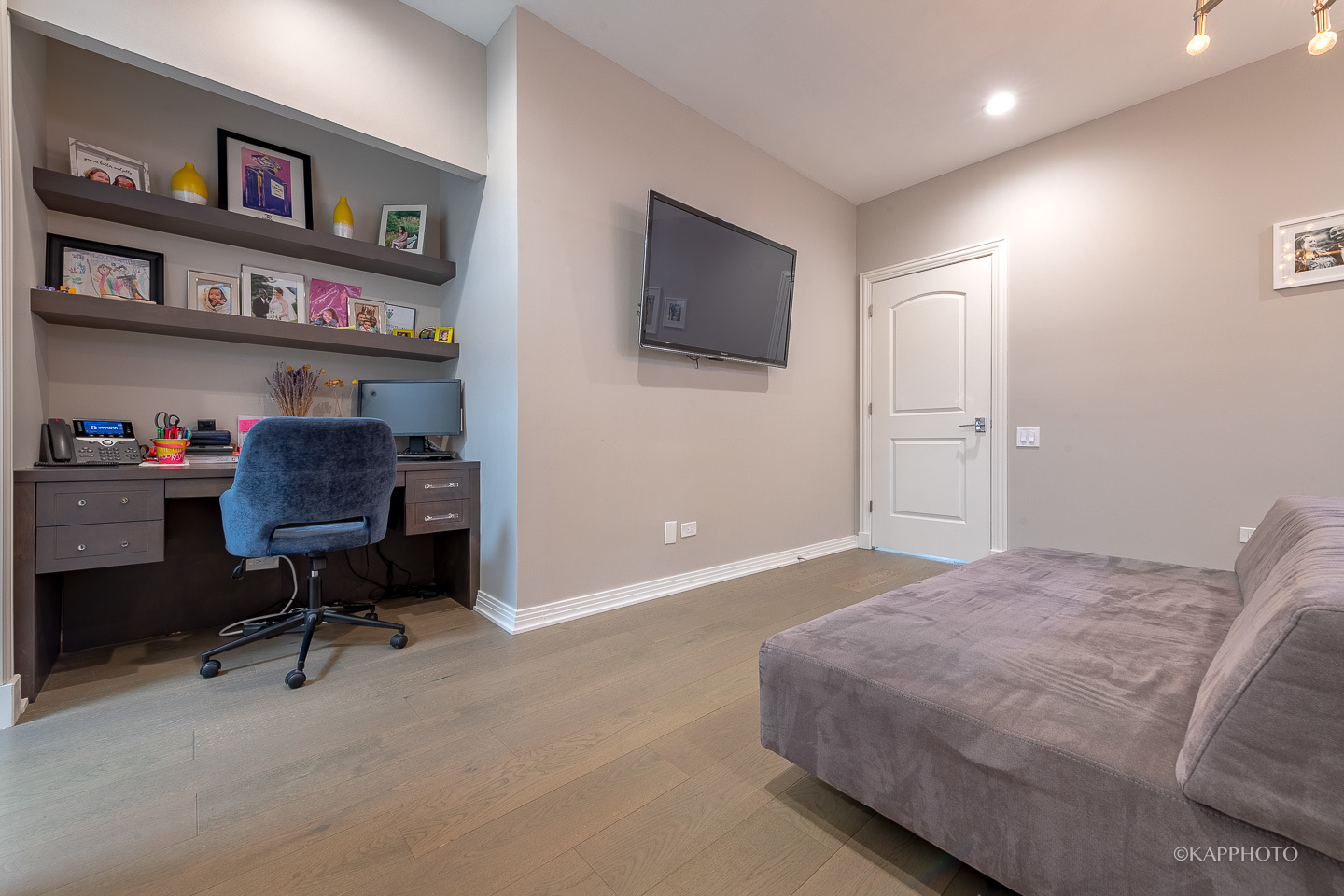 315 N Jefferson Street Unit: 402A