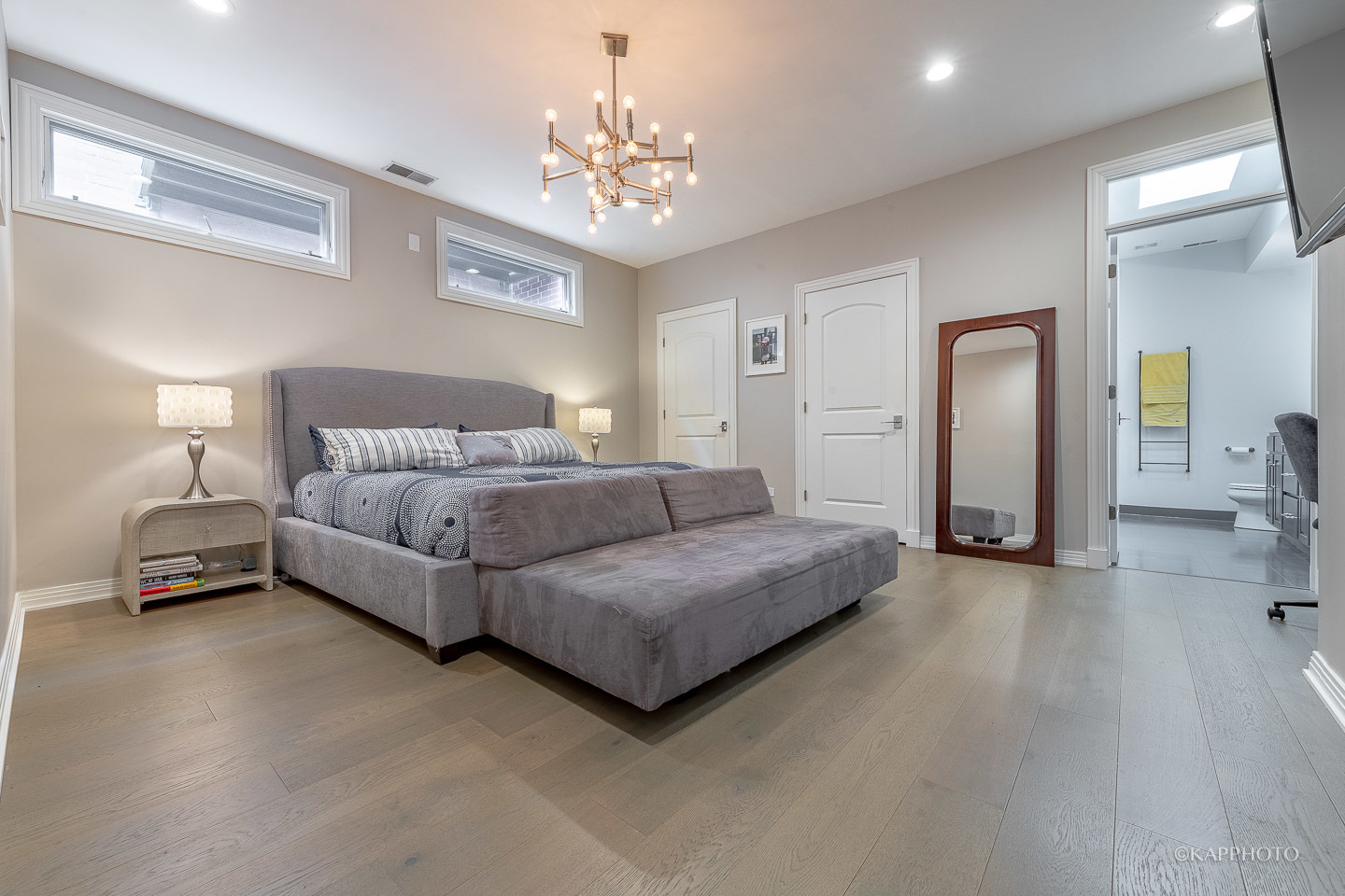 315 N Jefferson Street Unit: 402A