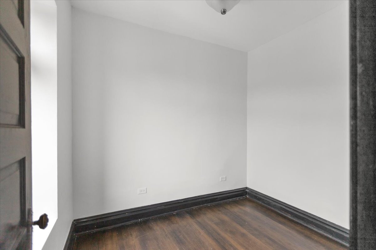2171 N Milwaukee Avenue Unit: 2