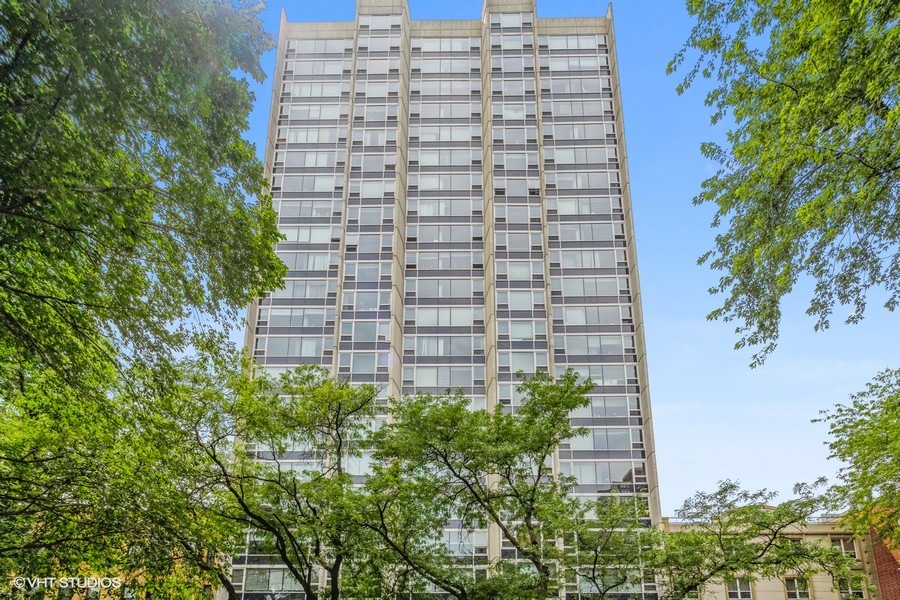 2728 N HAMPDEN Court Unit: 2104