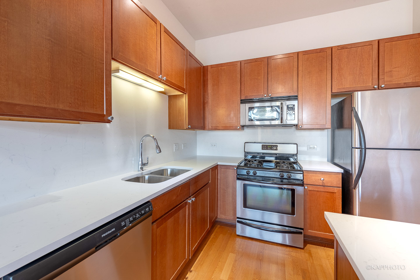 901 W Madison Street Unit: 402