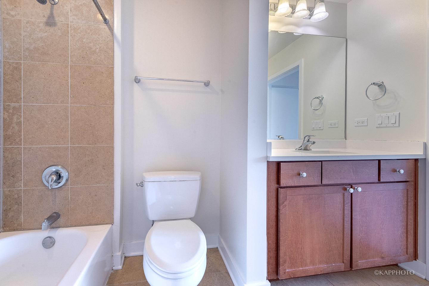 901 W Madison Street Unit: 402