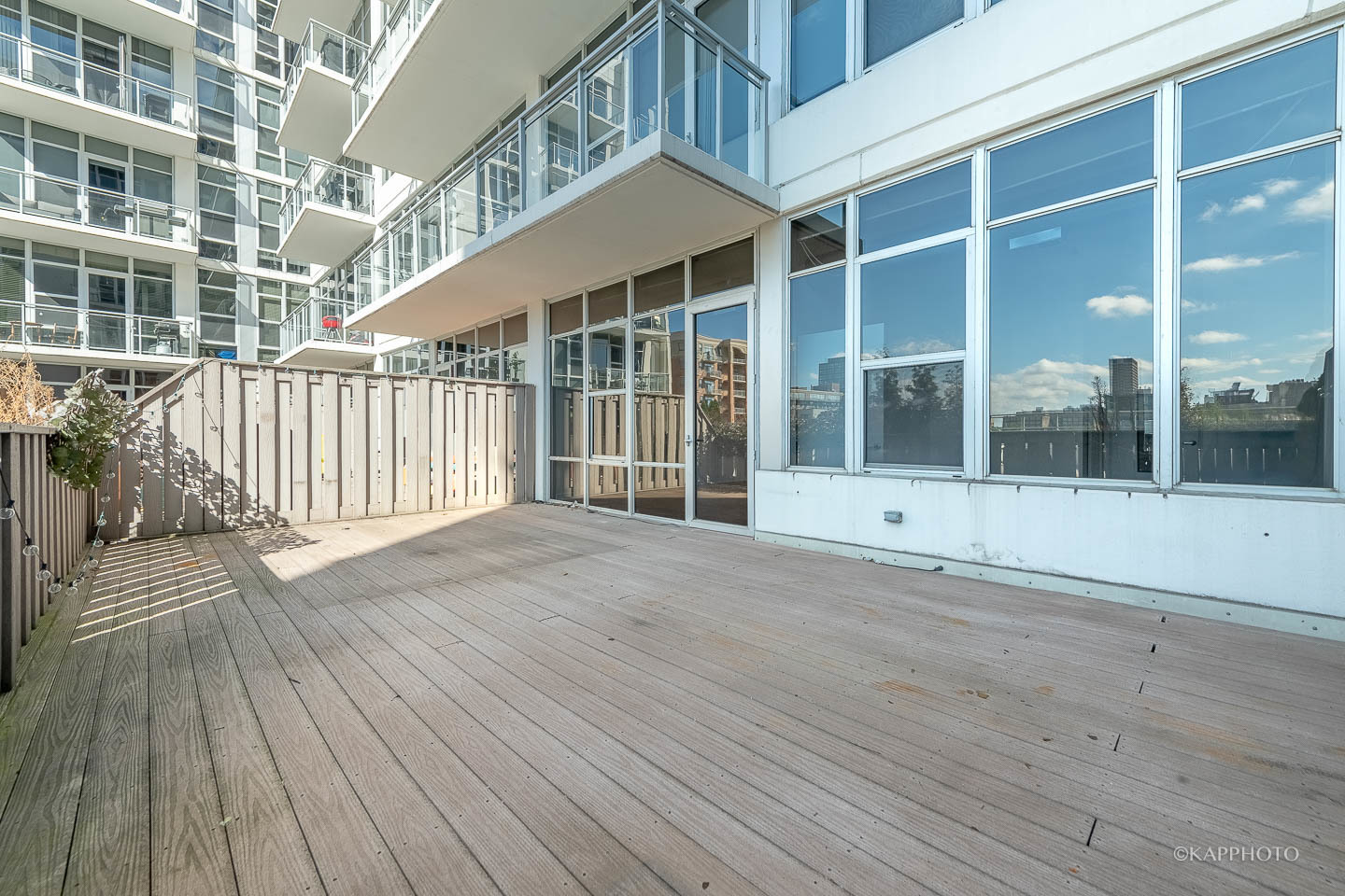 901 W Madison Street Unit: 402