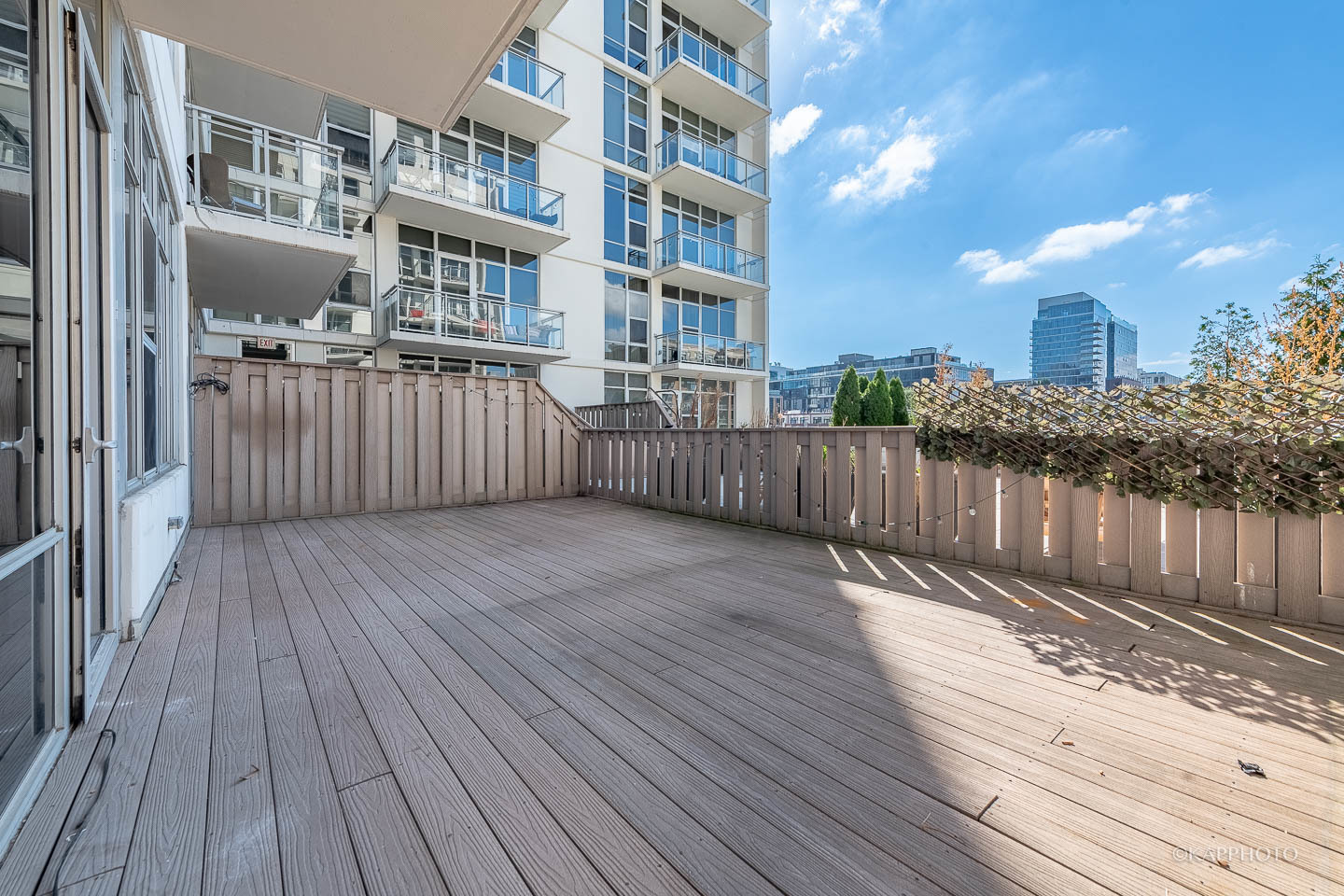 901 W Madison Street Unit: 402