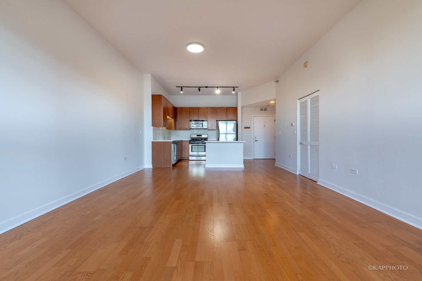 901 W Madison Street Unit: 402