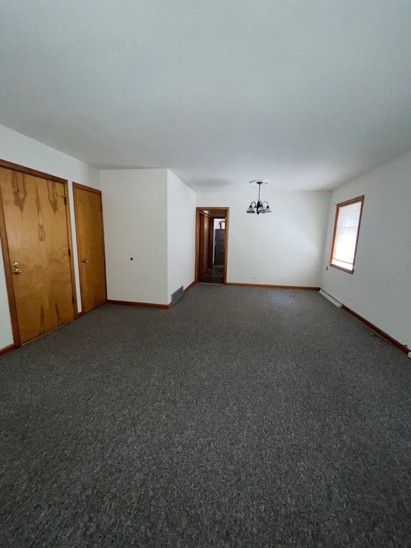 3851 N Whipple Street Unit: 2