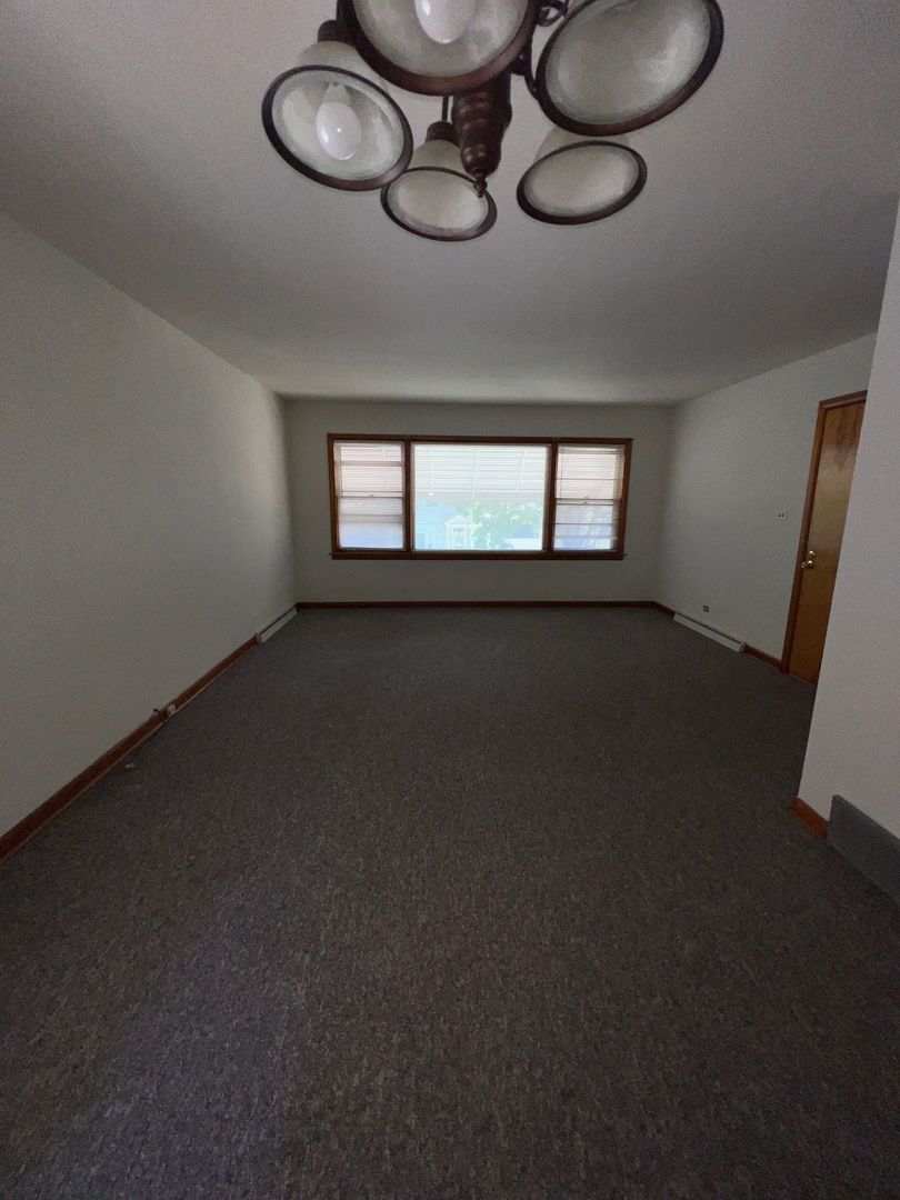 3851 N Whipple Street Unit: 2