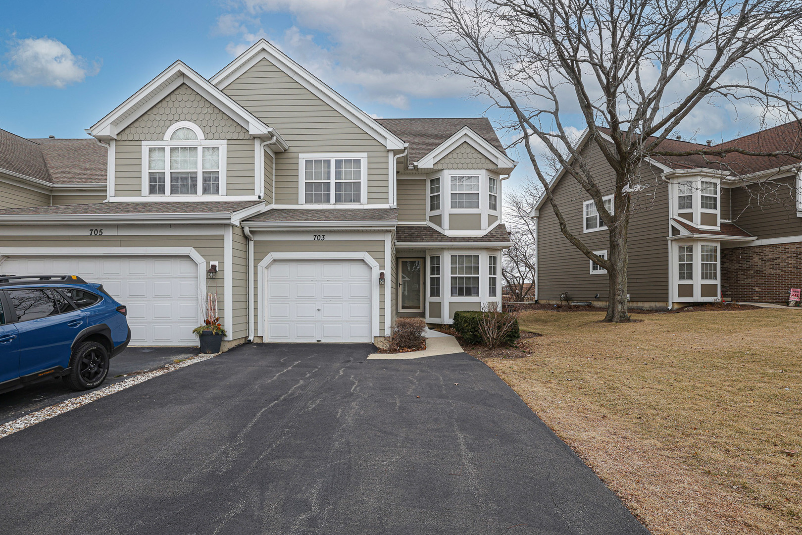 703 Kingsbridge Drive