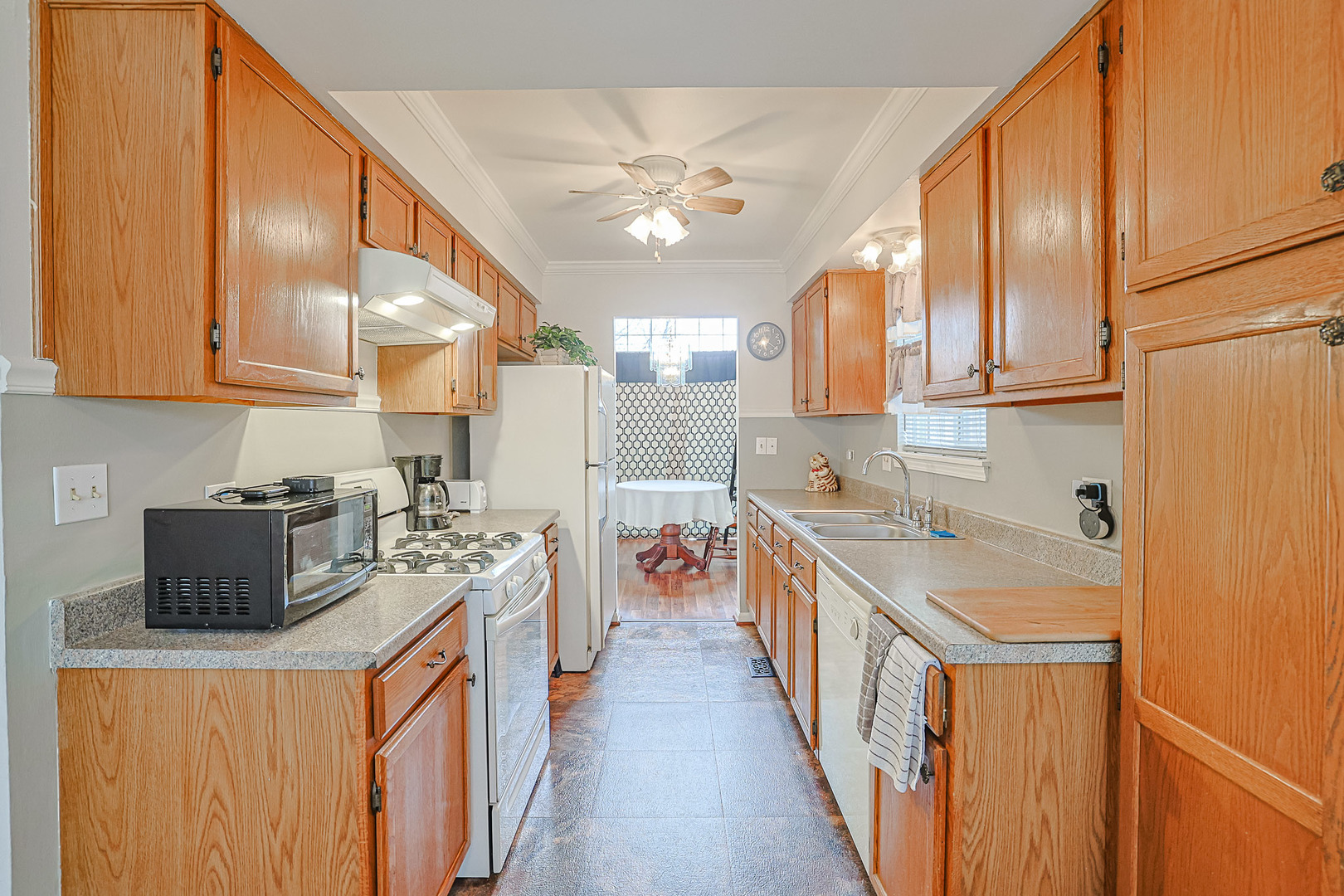 703 Kingsbridge Drive