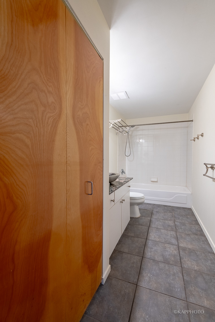1307 S Wabash Avenue Unit: 505
