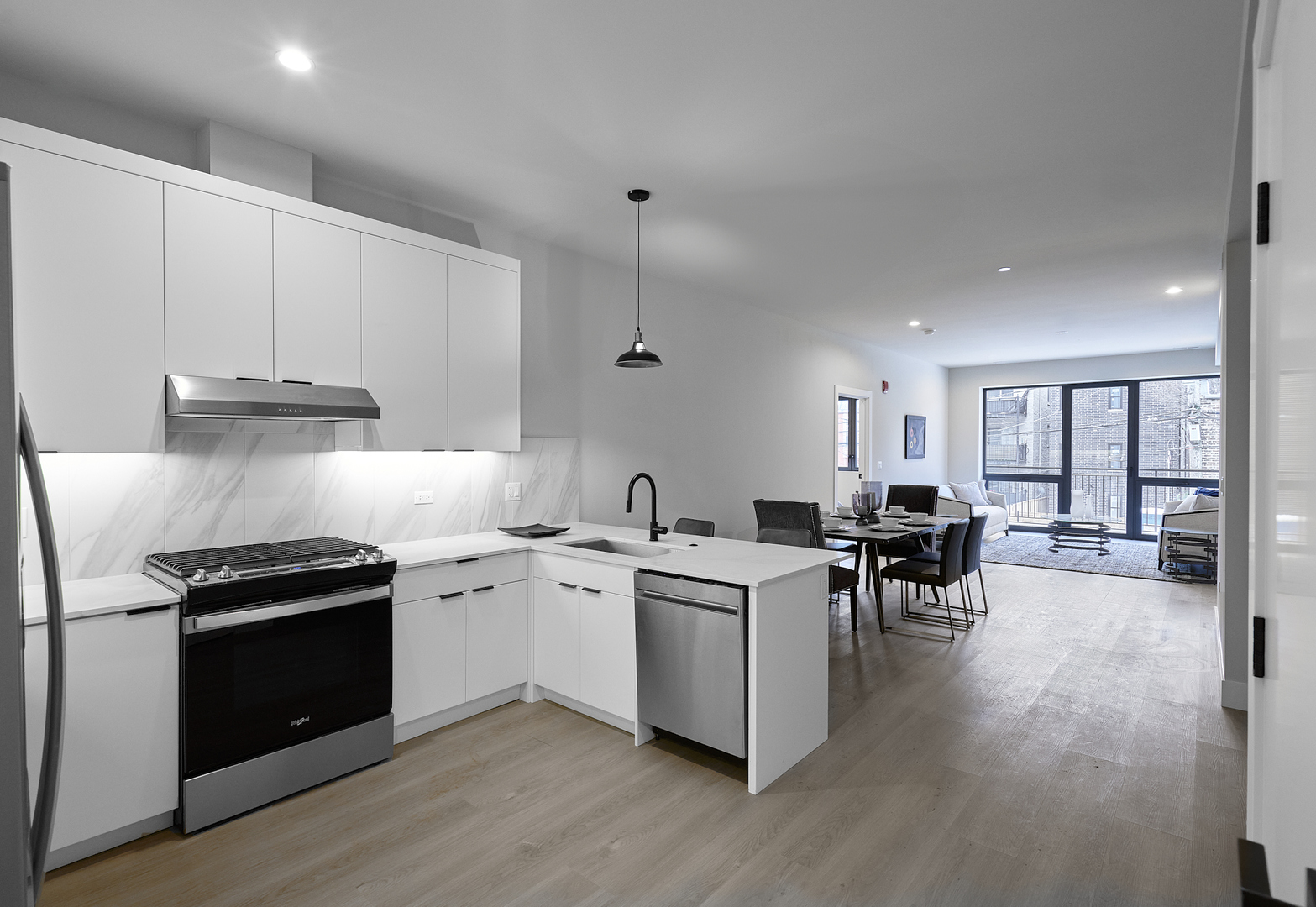 451 E Pershing Avenue Unit: 501