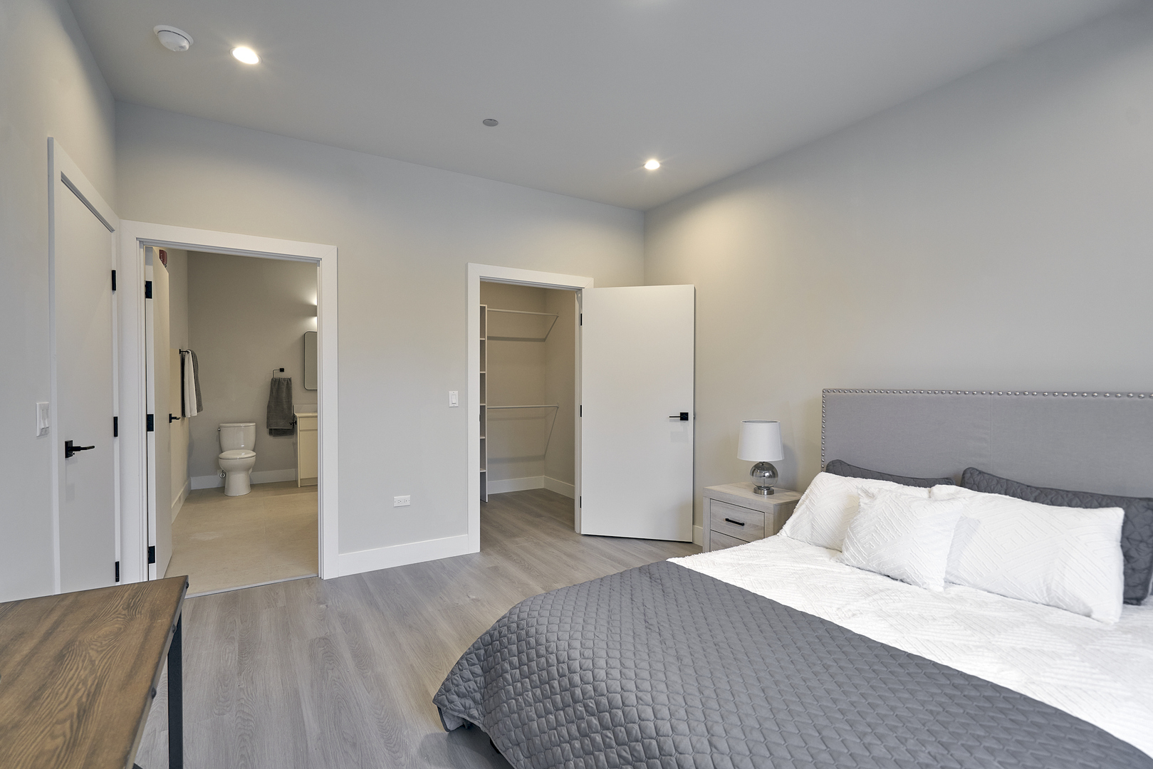 451 E Pershing Avenue Unit: 501