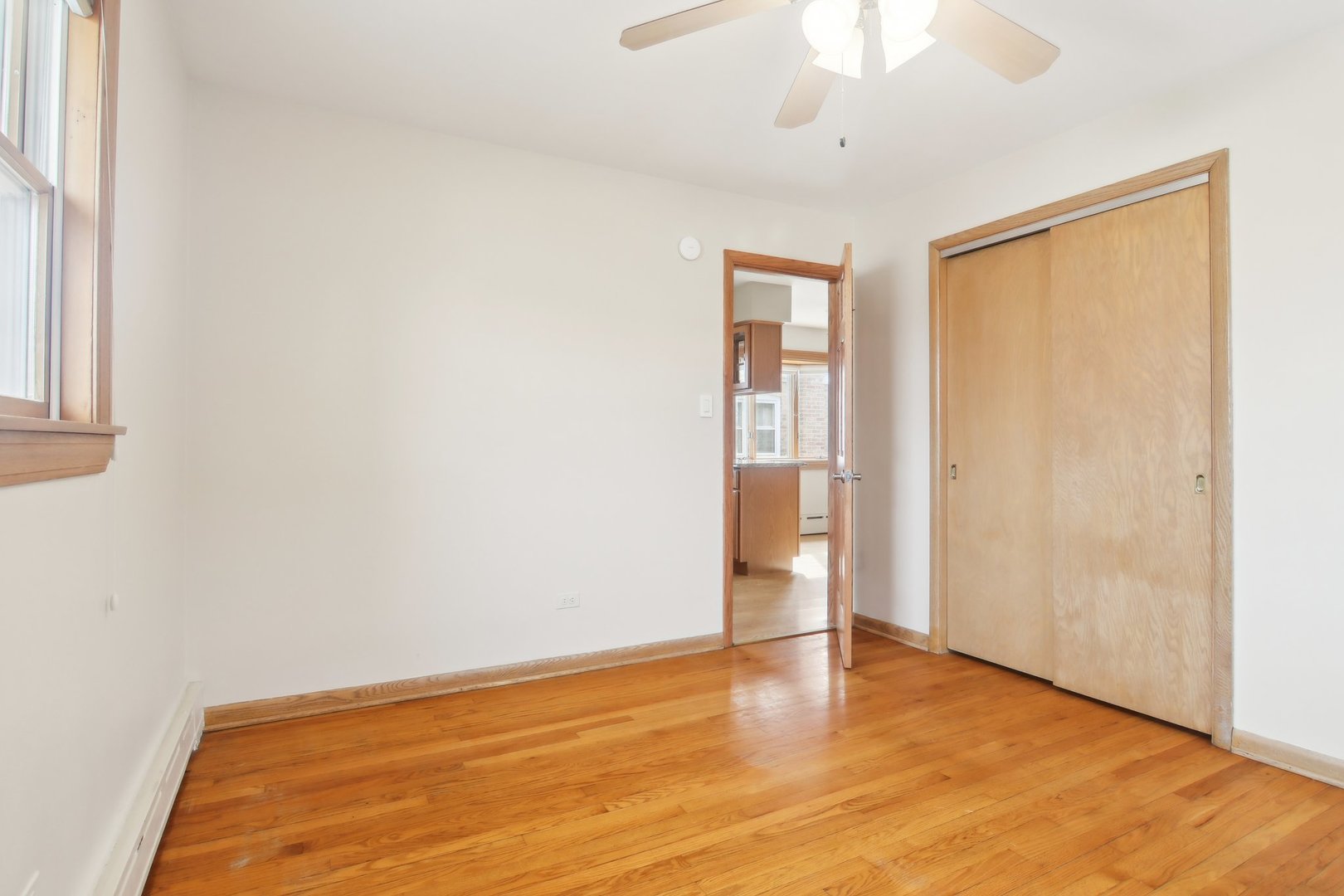 5819 S Austin Avenue