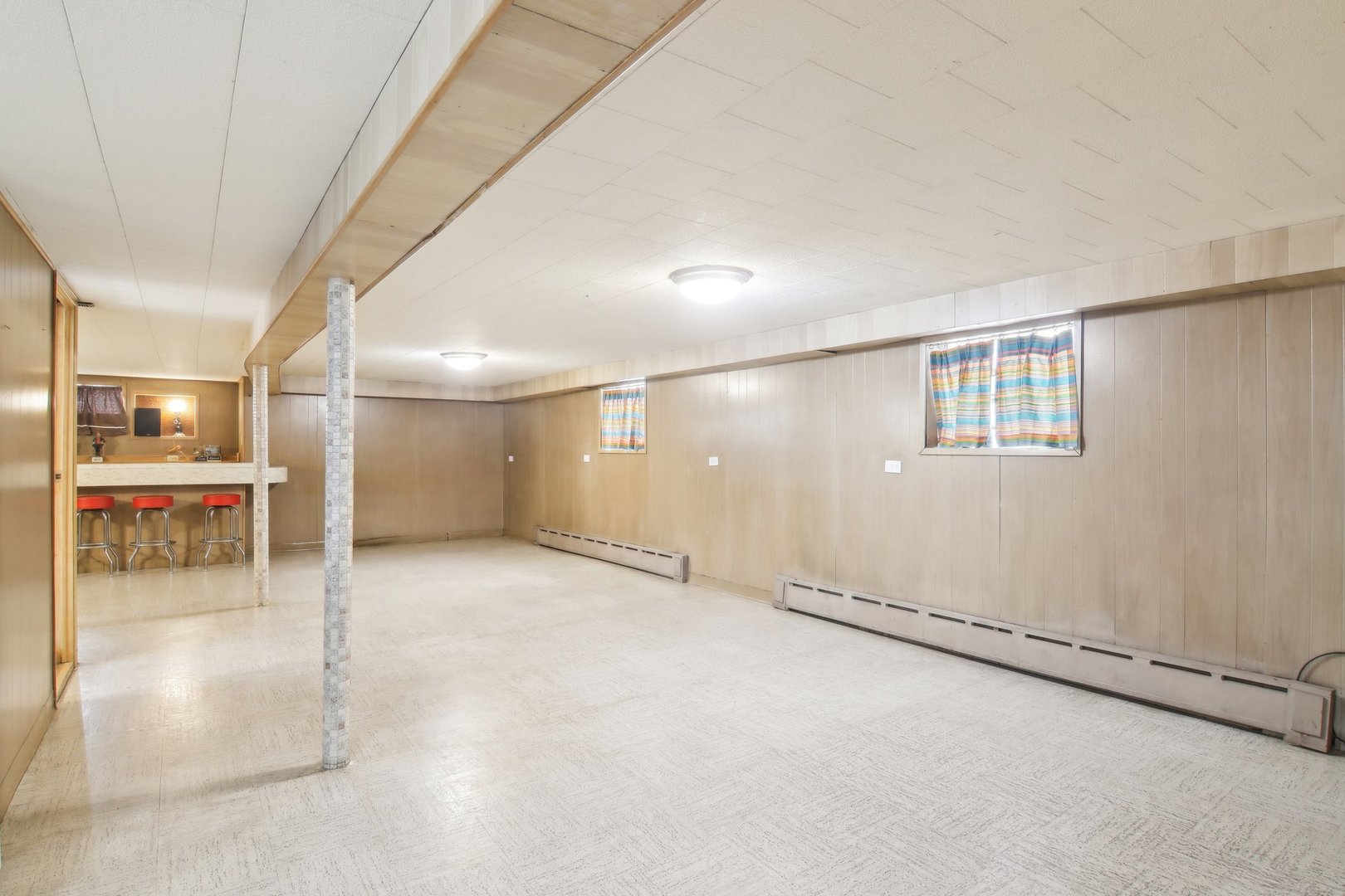 5819 S Austin Avenue