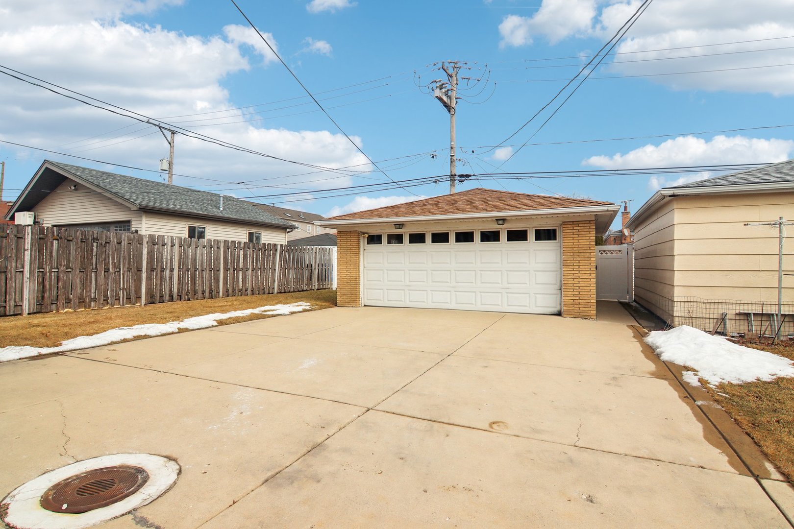 5819 S Austin Avenue