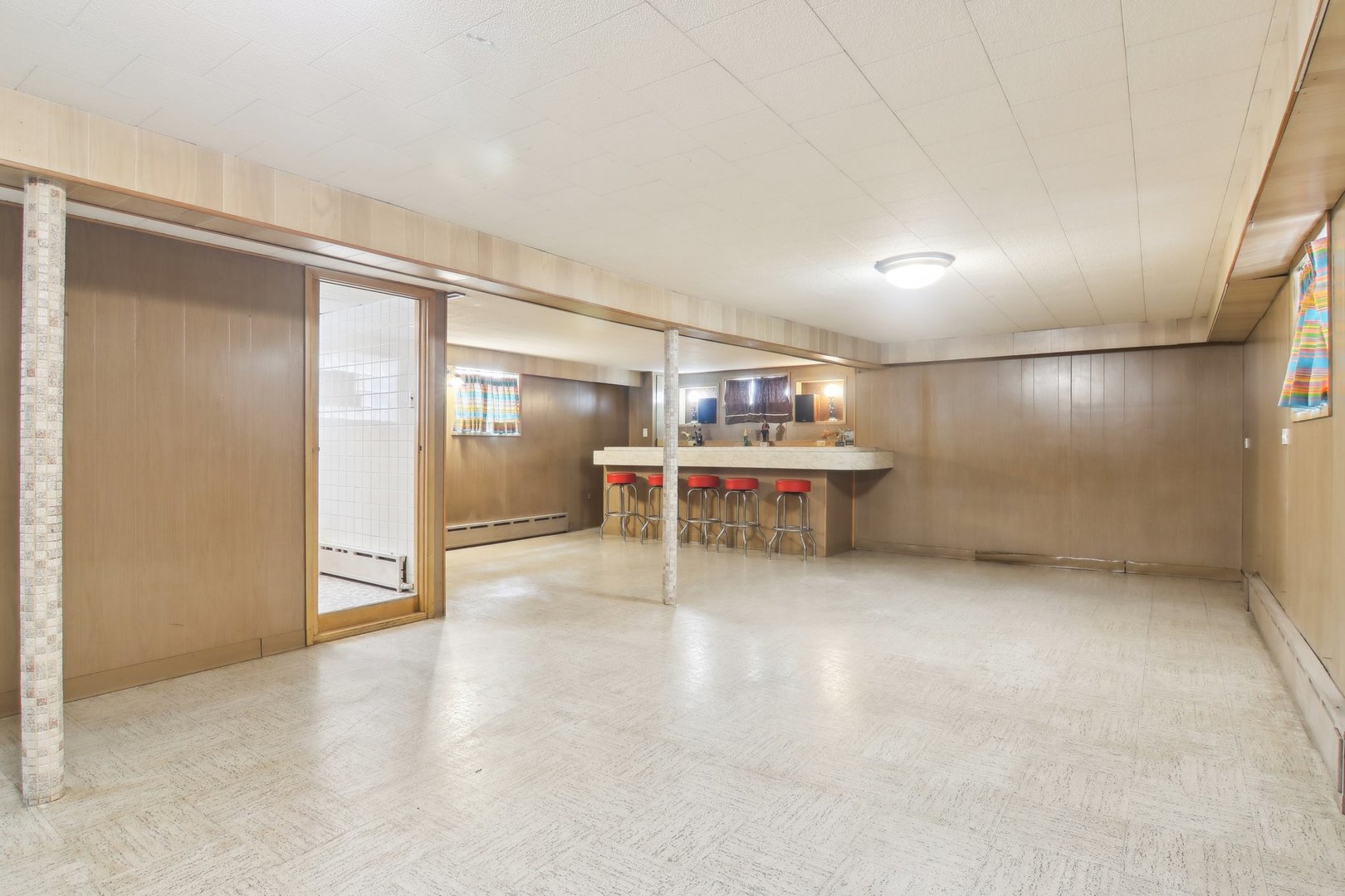 5819 S Austin Avenue