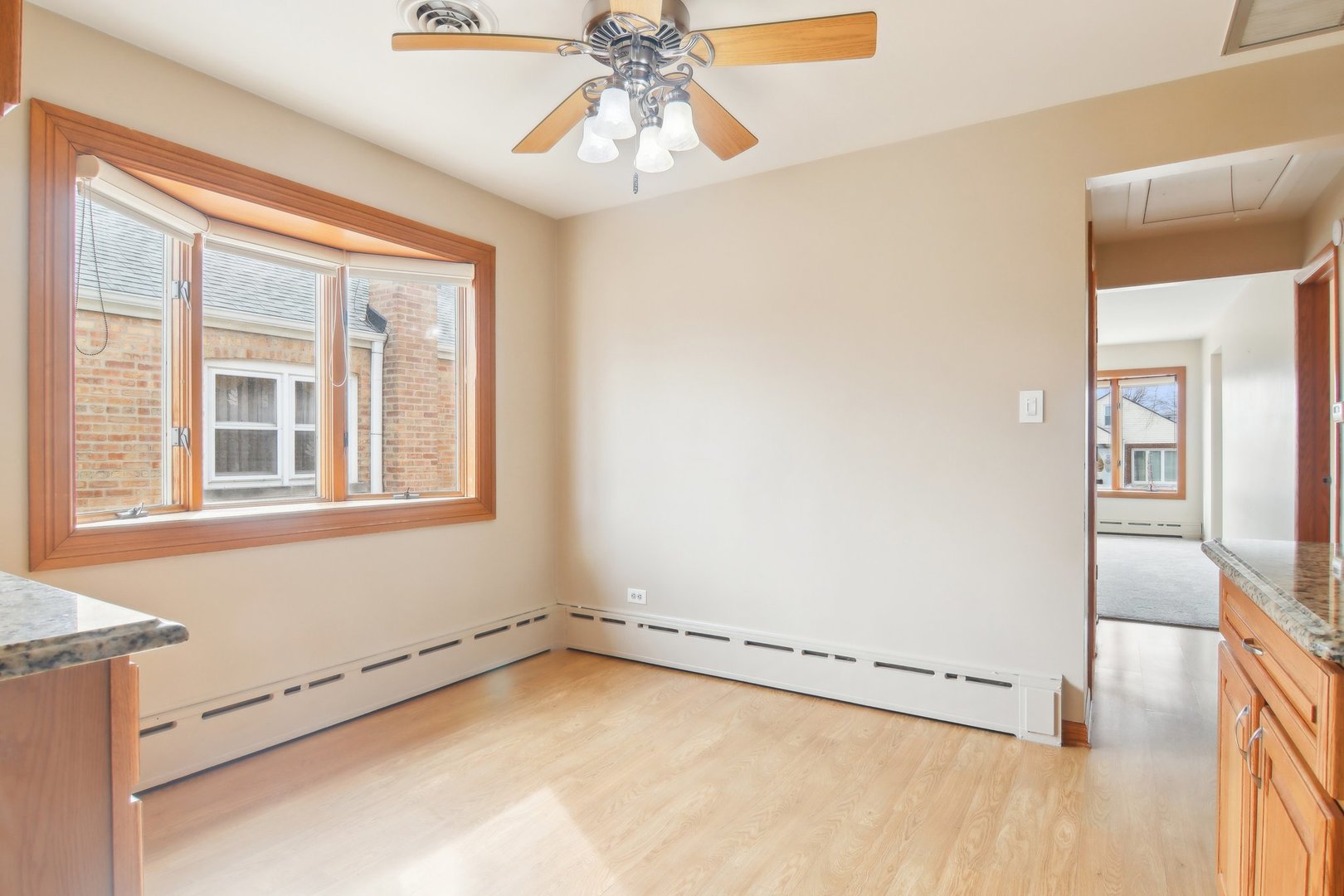 5819 S Austin Avenue