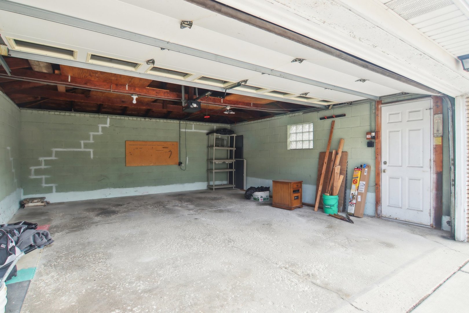 5819 S Austin Avenue