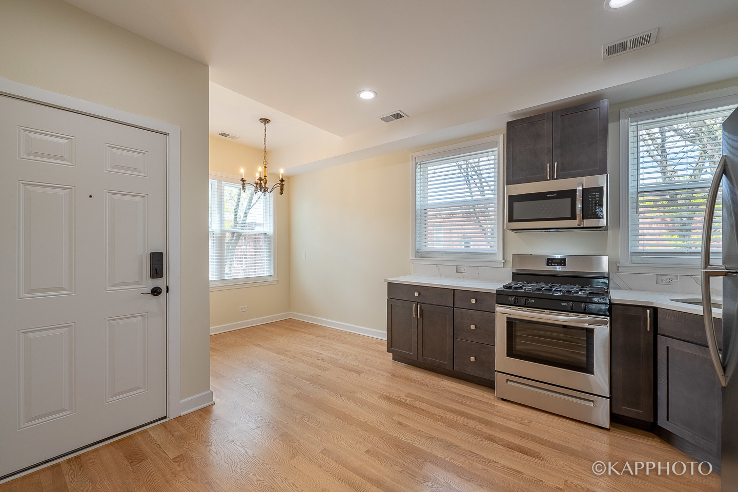 2239 W Cornelia Avenue