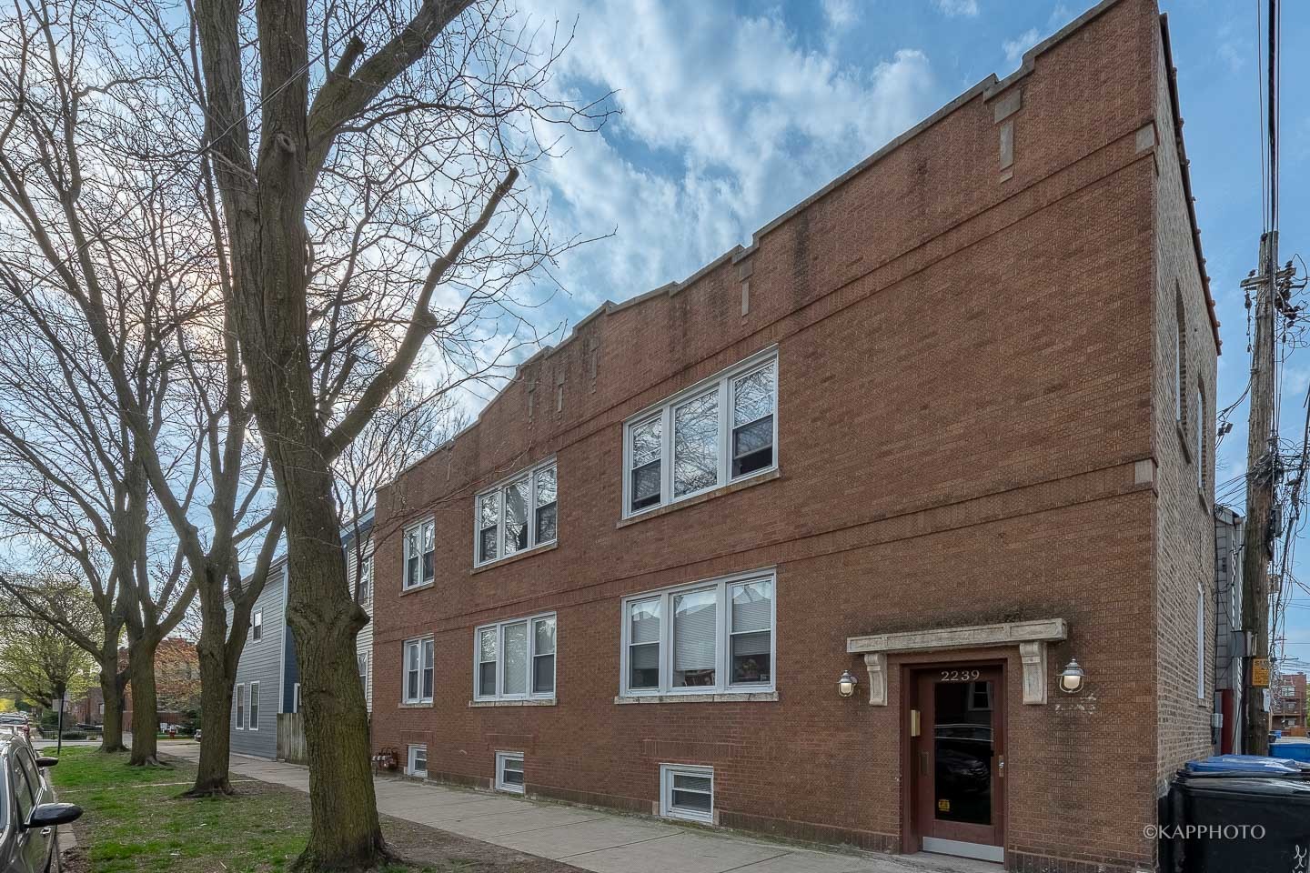 2239 W Cornelia Avenue