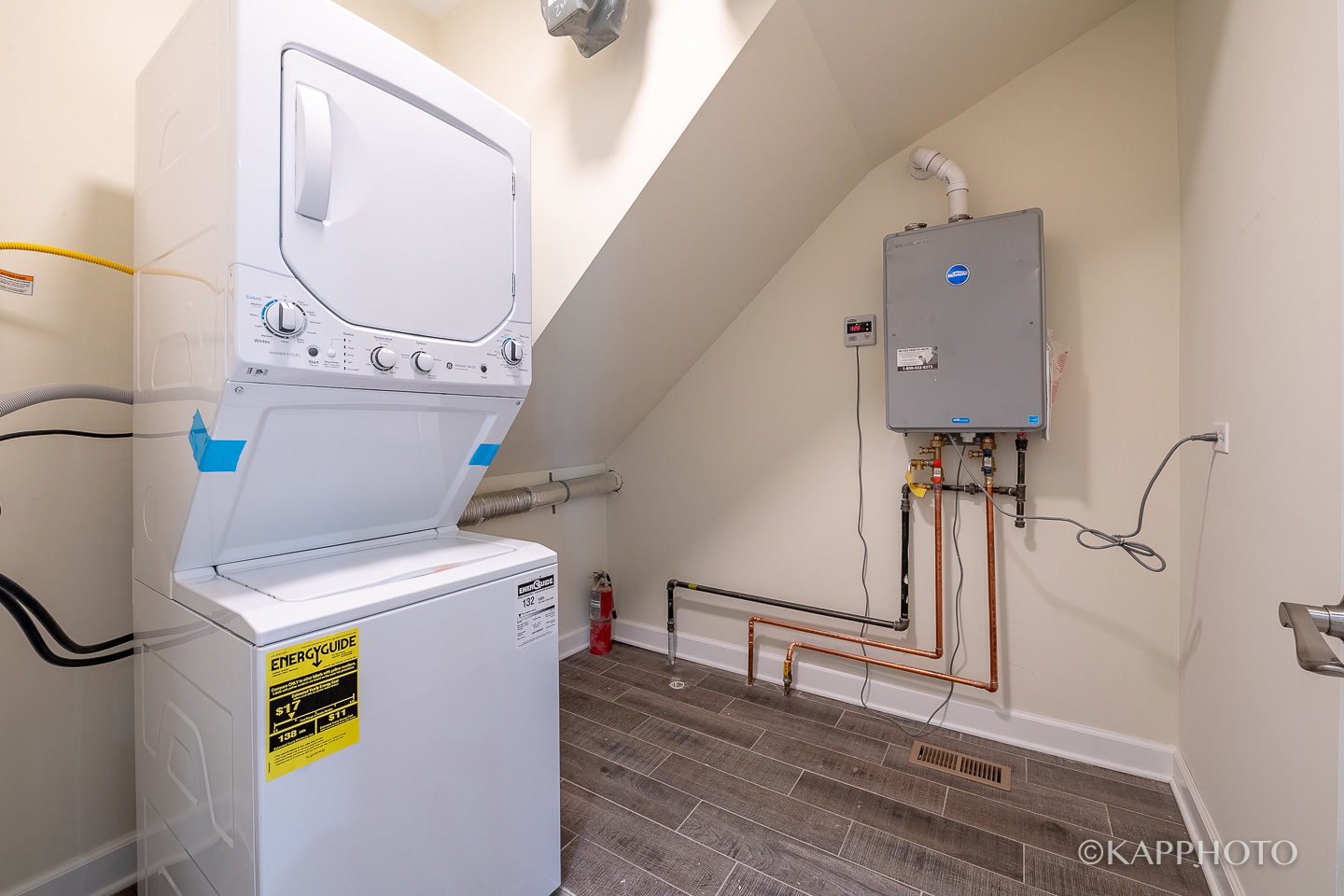 2239 W Cornelia Avenue