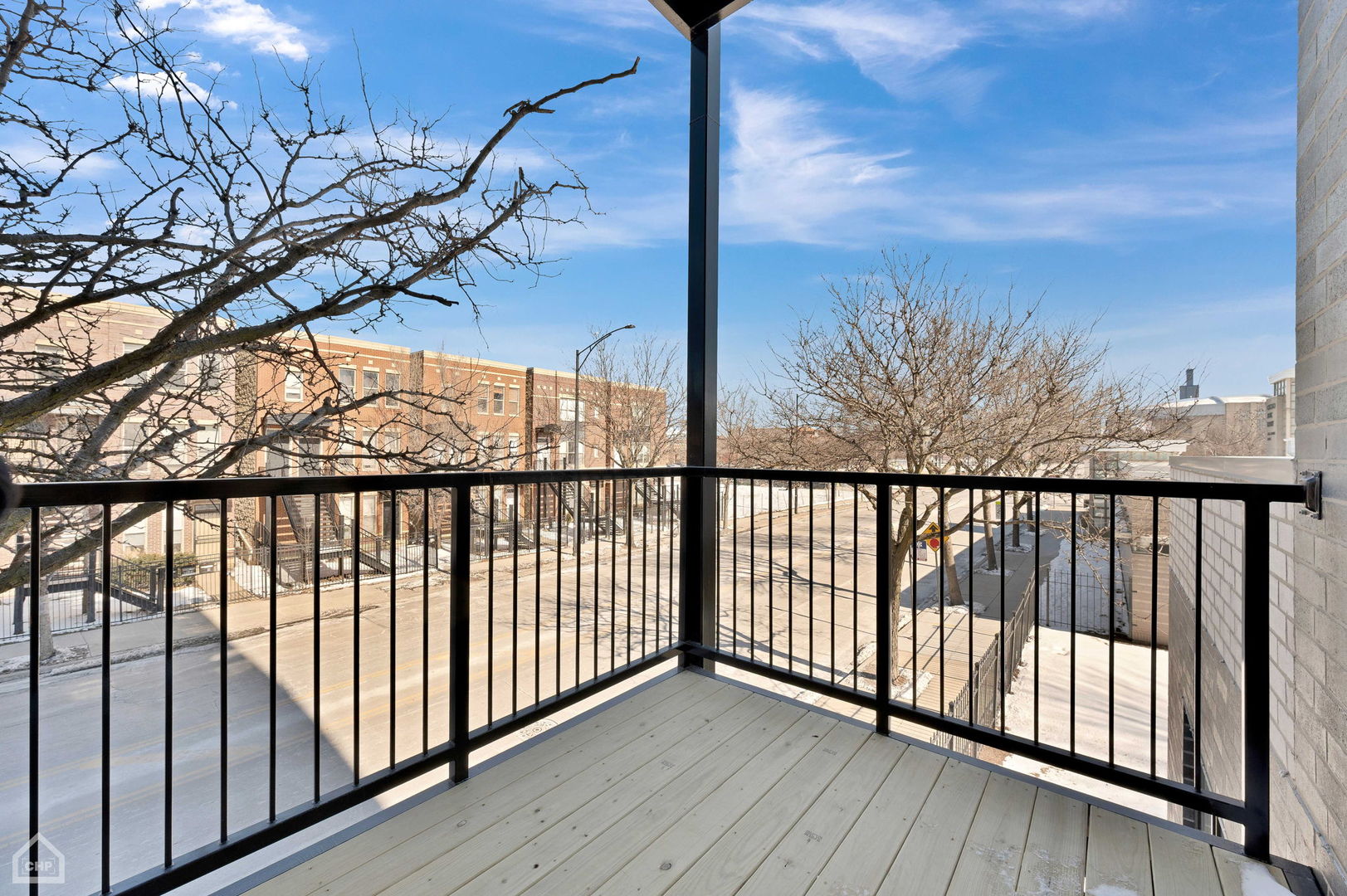 2127 W Madison Street Unit: 303