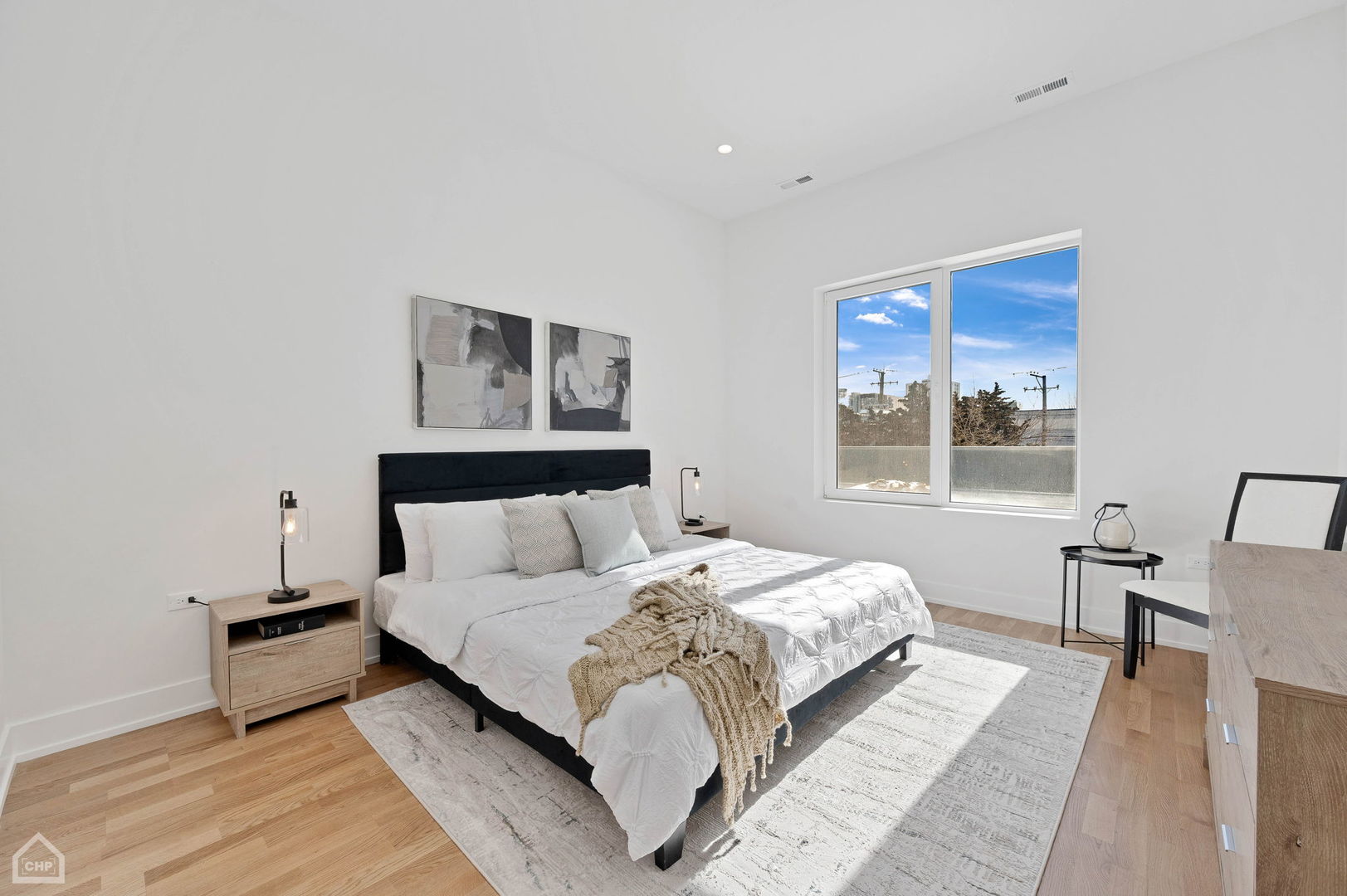 2127 W Madison Street Unit: 303